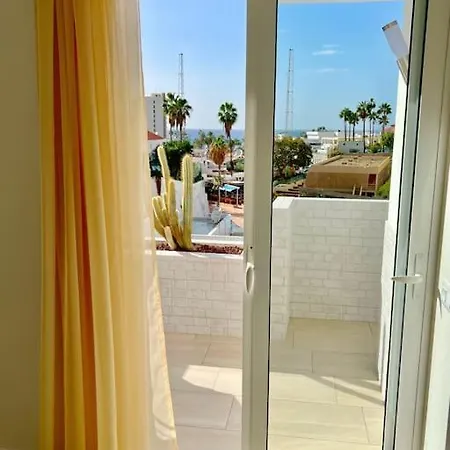 Apartment Sunny On The Paradise Coast. *