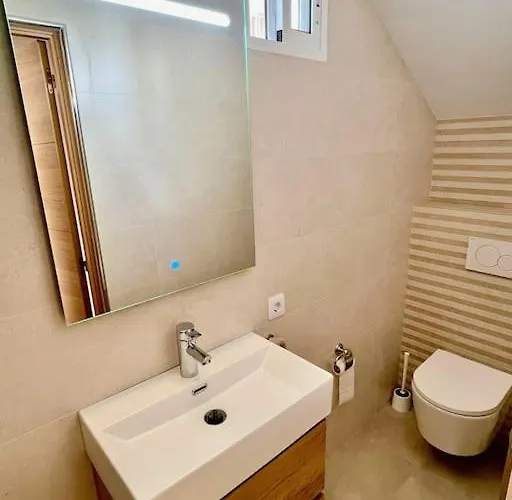 Sunny On The Paradise Coast. Apartment Arona (Tenerife)